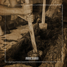 Cargar imagen en el visor de la galería, Tequila ARRIESGADO ANCESTRAL Reposado Roble Francés 100% Agave - 750ml 43% alc. vol.