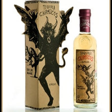 Cargar imagen en el visor de la galería, Tequila Chamucos Artesanal Añejo 100% Agave - 750ml