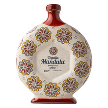 Cargar imagen en el visor de la galería, Tequila MANDALA Añejo 100% Agave - 750ml Edición Cerámica