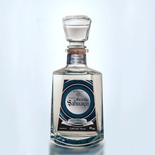 Cargar imagen en el visor de la galería, Tequila Hacienda Sahuayo añejo Cristalino 750 ml 100% Agave