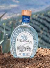 Cargar imagen en el visor de la galería, Tequila Los Tres Toños PLATA ANCESTRAL 100% Agave - 750ml 42% alc. vol.
